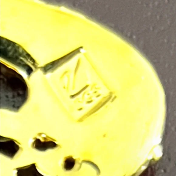 Elegant Swarovski Gold-tone Swan Brooch with Multicolor Gemstones - Picture 7 of 7